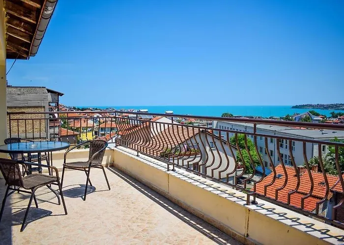 Πανσιόν Eos Σωζόπολη