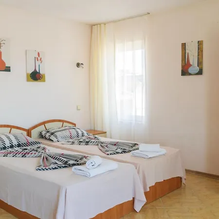 Eos Sozopol